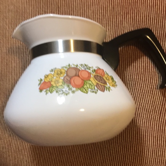 Vintage CorningWare Spice of Life 3 3/4 cup Cup Tea /coffee pot - Picture 2 of 6